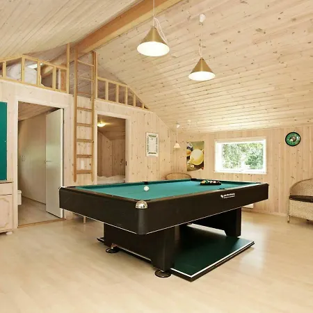 Ferienhaus 12 Person In R Dby Kramnitse